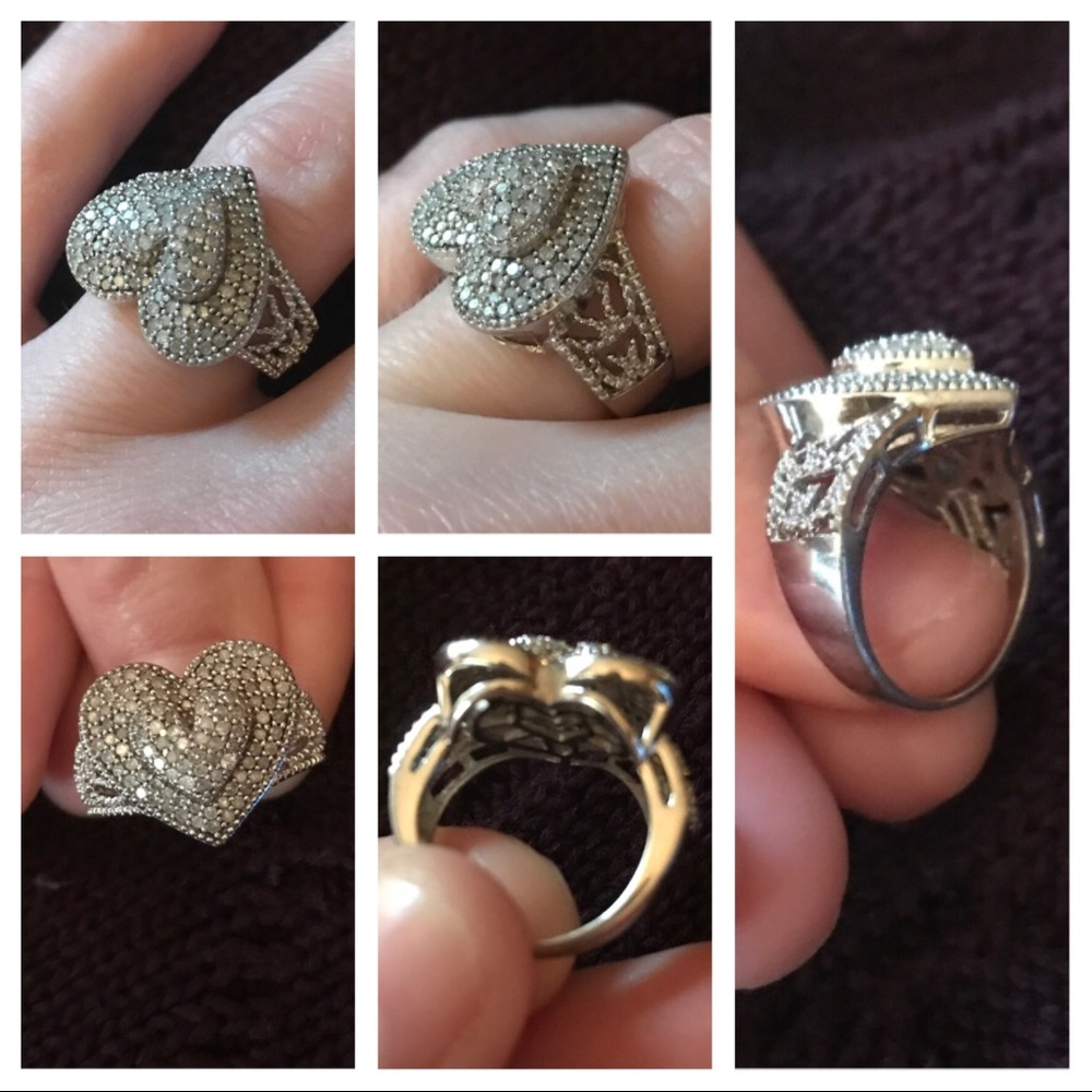Heart ring 925 with aprx 1.20ctw round diamonds 💎
